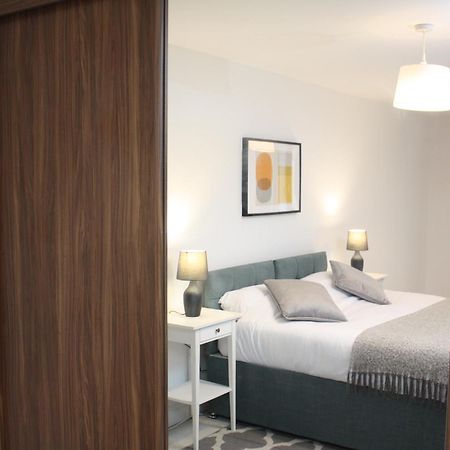 2 Bed 2 Bath Apartment & Parking - Lgw 10Min Drive Кролей Экстерьер фото
