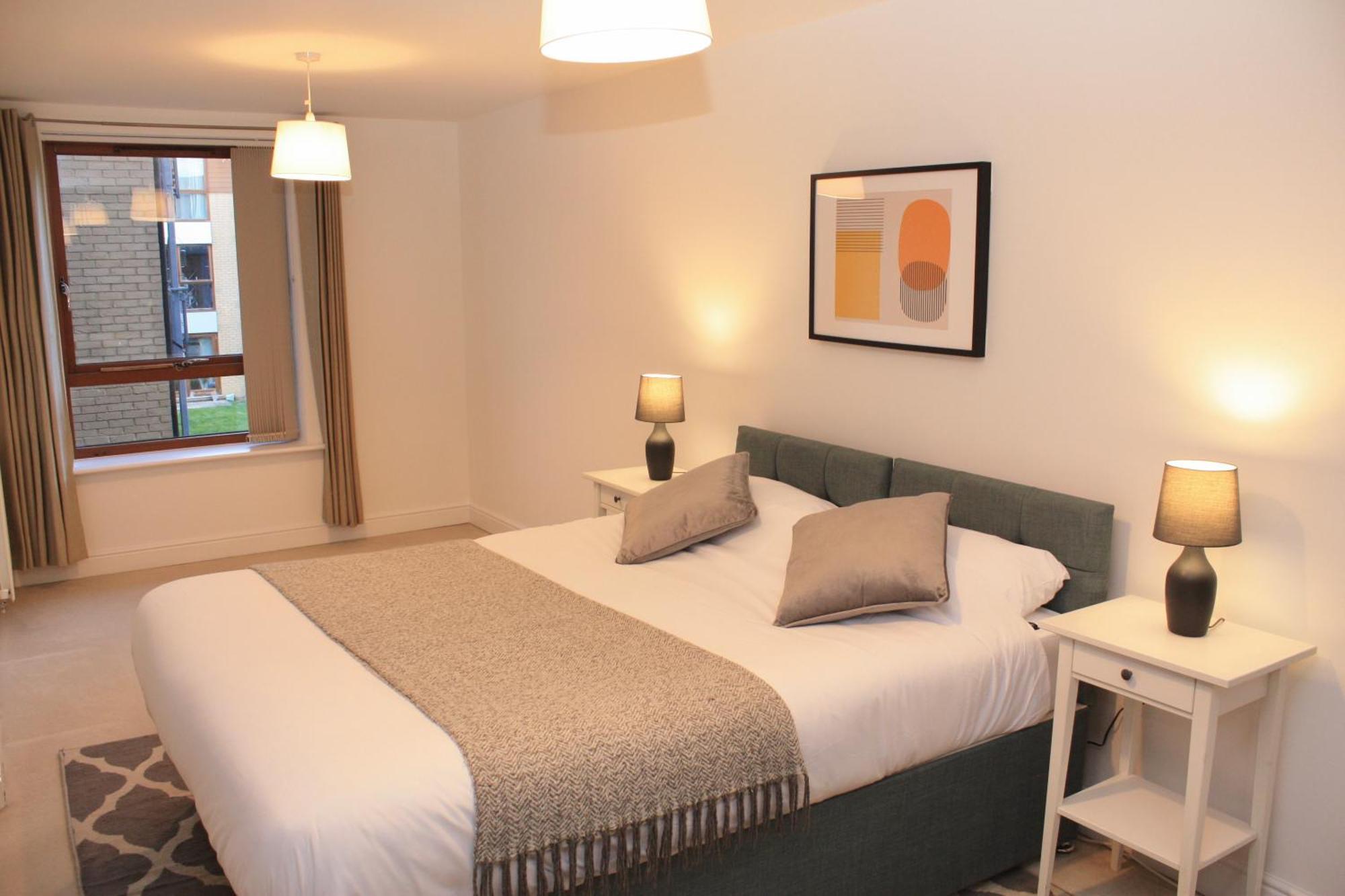 2 Bed 2 Bath Apartment & Parking - Lgw 10Min Drive Кролей Экстерьер фото